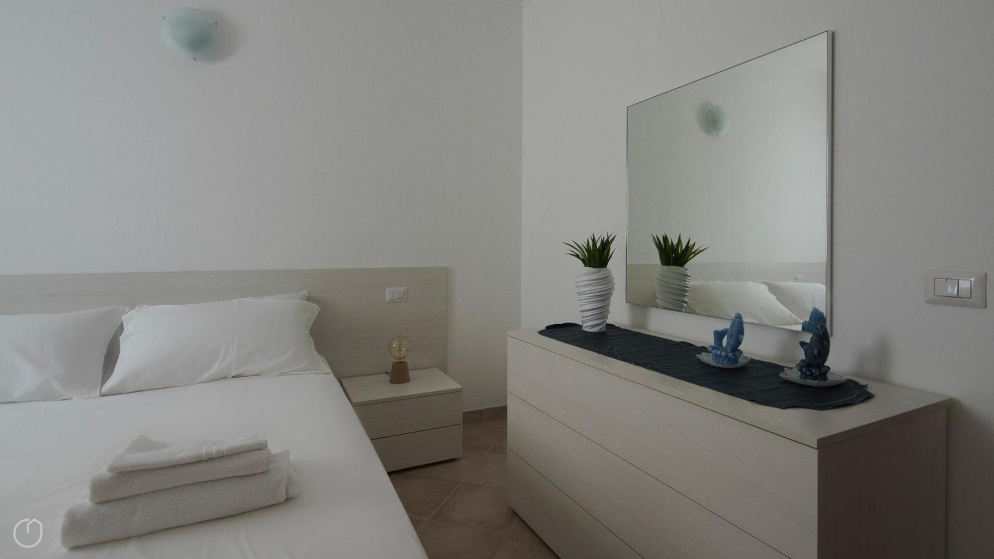 Welcomely - Xenia Boutique House Олбия Екстериор снимка